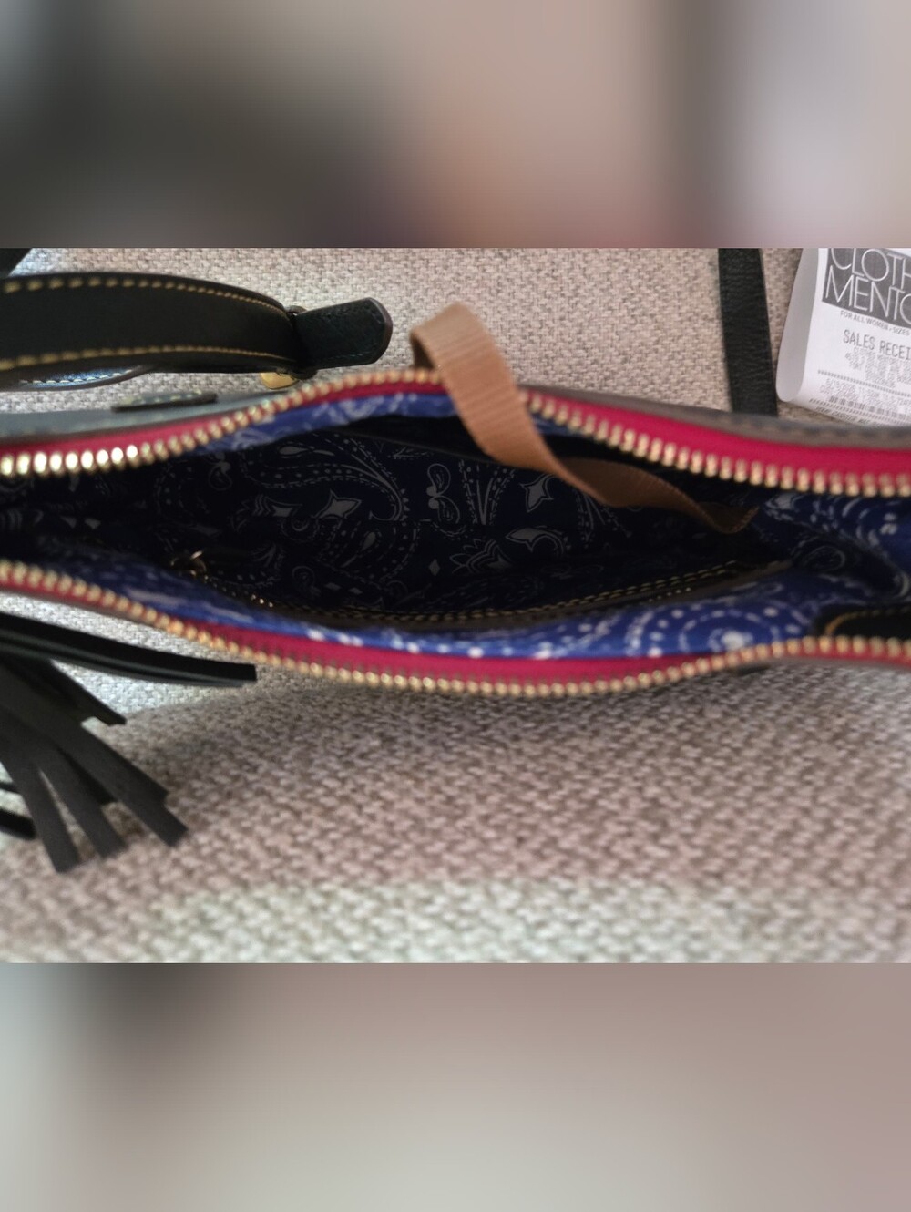 Vintage 1975 Dooney & Bourke Black Crossbody Bag with Horseshoe Stitch Detail - Picture 5 of 6